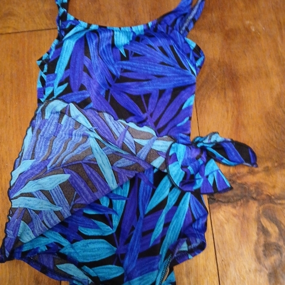 Maxine of Hollywood One-Piece Blue Teal Modest Faux Wrap skirt Bathing S… - Picture 5 of 6